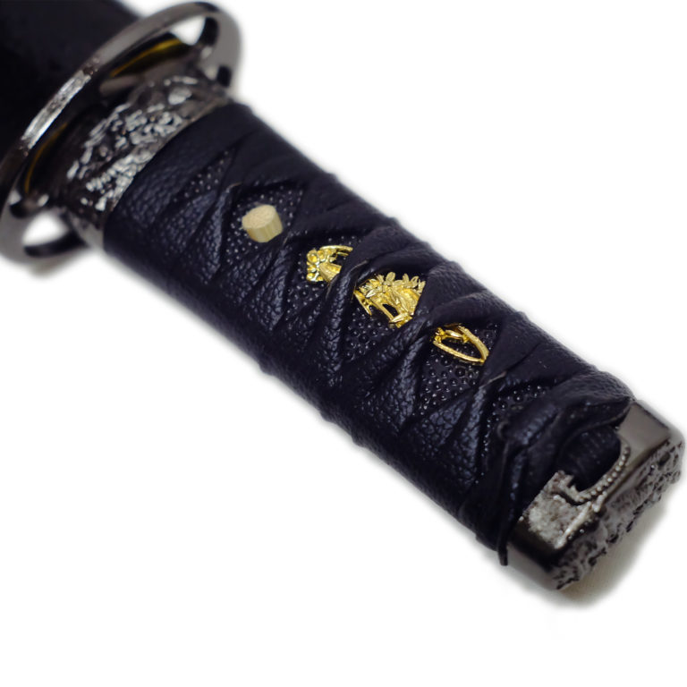 NEU-100__005-768x768.jpg